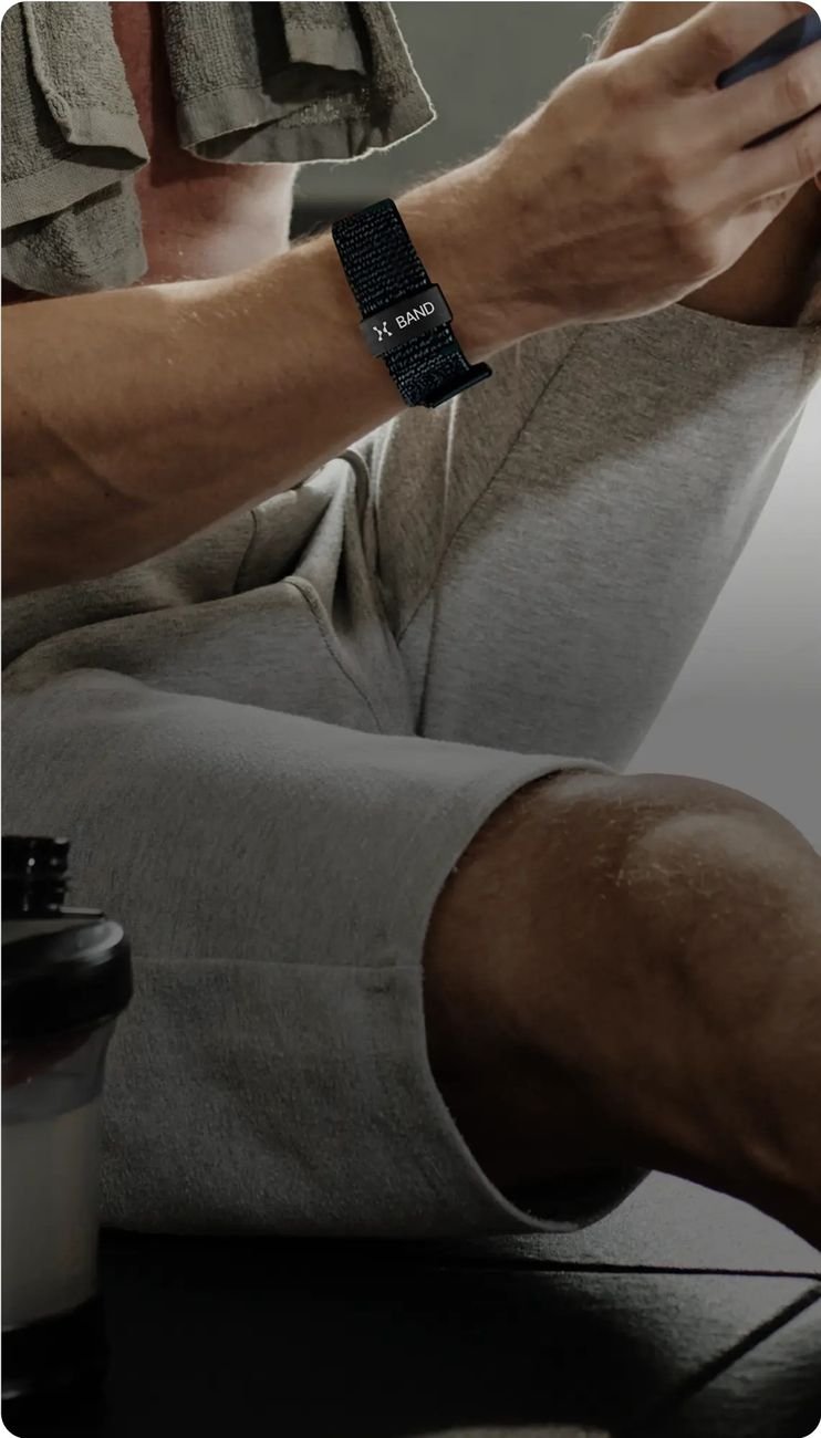 Hume Health Band app displaying metabolic momentum score and daily health metrics