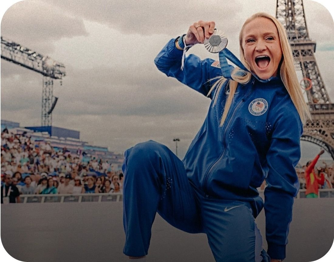Sarah Bacon, Olympic silver medalist and five-time NCAA champion, wearing the Hume Health Band